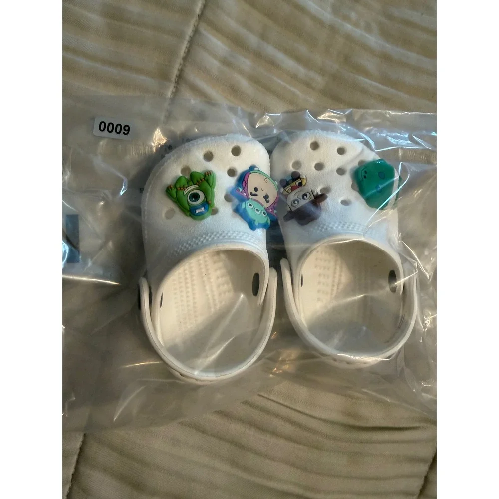 Crocs Toddler Classic Clogs White Toy Story Monsters Inc Charms Size 2/3